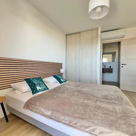 Bel Avec Vue Mer- 2 Adultes 1 Bebe L'Ile-Rousse (Corsica)