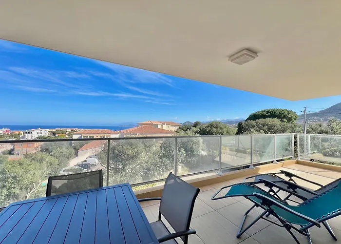 Bel Avec Vue Mer- 2 Adultes 1 Bebe *